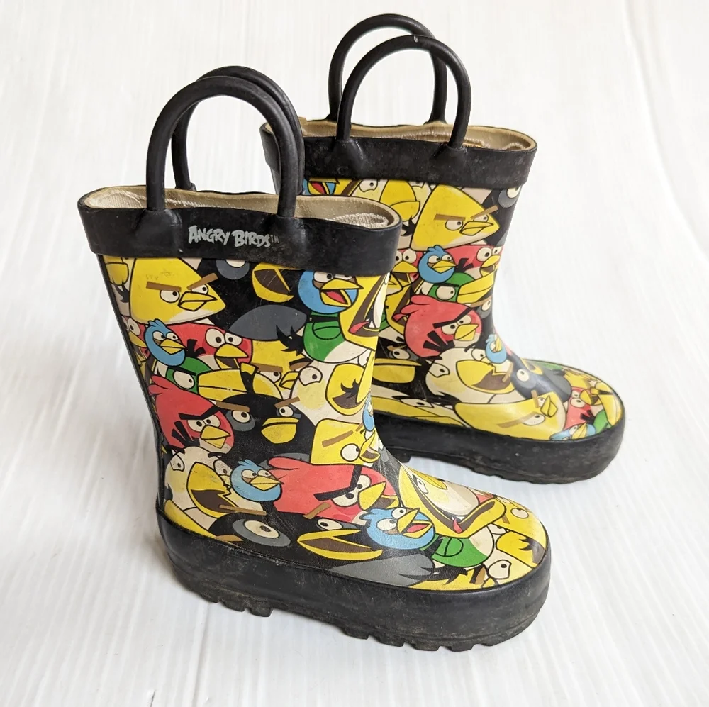 ANGRY BIRDS toddler rain boots size 5/6 unisex